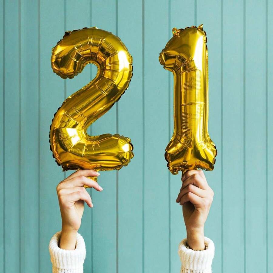 16英寸金色数字气球，金箔聚酯膜气球，生日派对气球，适用于生日装饰、毕业典礼装饰、新年装饰、节日装饰 - 金色 - 查看 1