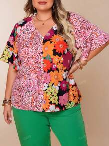 Plus Size Women's Cute Button Ruffle Short Sleeve Colorblocked Floral Print V-Neck Elegant Blouse For Summer
