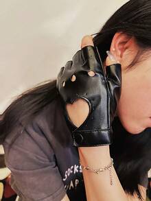 Y2K Style Leather Half Finger Gloves, Minimalist And Practical Multifunctional - Black - View 1