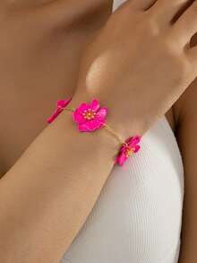 1 pièce Bracelet coloré vibrant et féminin pour l'été avec un design floral asymétrique rose vague de dopamine, convient pour les femmes, les voyages, les sorties et les mariages