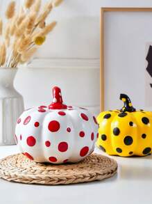 1pc Creative Resin Polka Dot Pumpkin Decor Figurine, Unique Pumpkin Decorative Crafts, Multiple Colors Available, Suitable For Living Room, Study, Nightstand, Dining Room, Wedding, Party Home Decoration