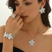 2pcs/5pcs Flower Necklace Earrings Bracelet Ring Metal 5-Petaled Flower Women Jewelry Set, Elegant Graceful Accessories