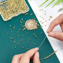 50/100pcs 18K Gold Plated Round Beads 2/2.5/3/4/5/6mm Long-Lasting Round Smooth Spacer Beads Seamless Loose Balls Mini Seed Beads For DIY Necklace Jewelry Making Supplies