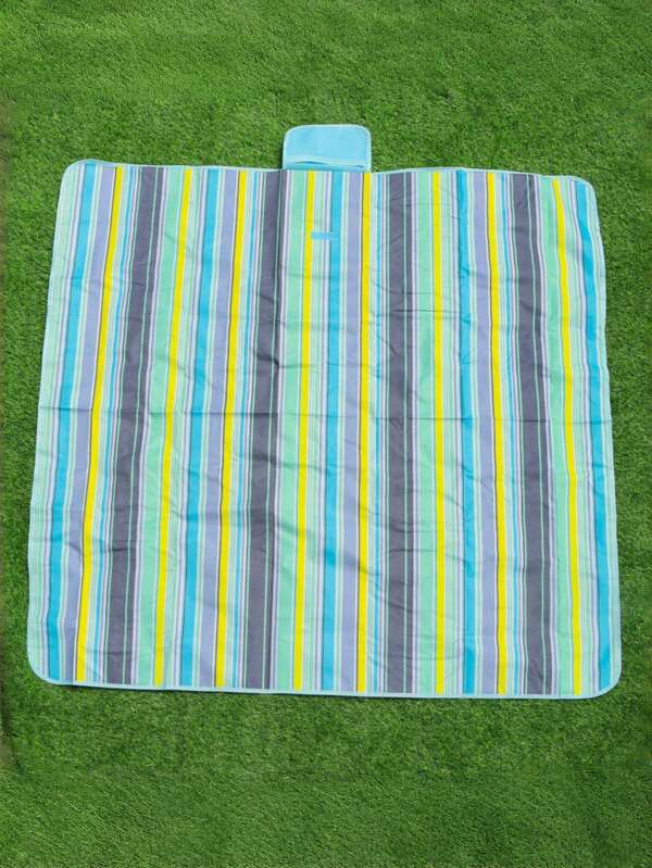 Blue & Green Waterproof Picnic Mat, Suitable For Beach, Camping, Lawn Picnics, Spring & Summer