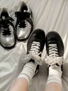 2 双黑白蕾丝蝴蝶结镂空鞋带，120 厘米装饰配件，适用于运动鞋、休闲鞋、平底鞋、帆布鞋、婚鞋等 - 1雙黑色+1雙白色 - 查看 5