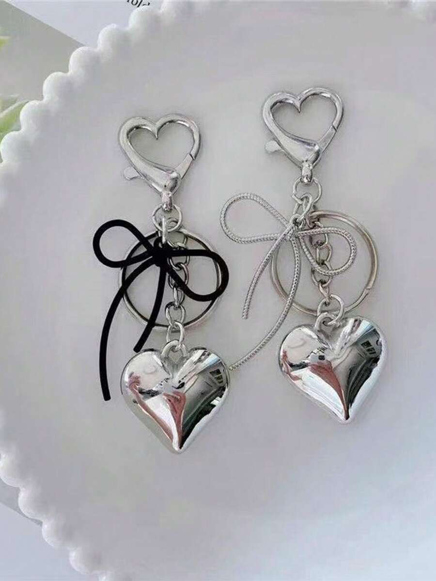 1 szt. Damski minimalistyczny brelok z kokardą i sercem 3D, wszechstronny prezent na torbę/klucz samochodowy, zawieszka do torby, plecak do szkoły, uroczy gotycki Y2k