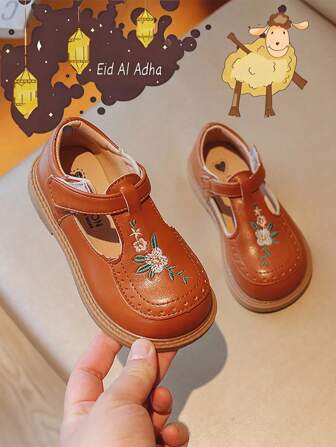 女童公主皮绣花鞋民族风芭蕾平底鞋软底休闲鞋适合学生户外宝宝生日礼物