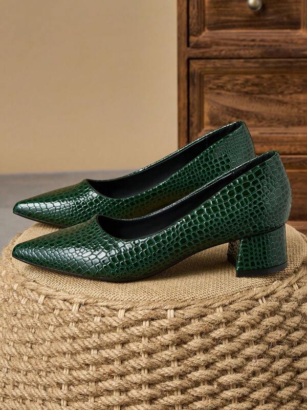 Sapatos de salto baixo com bico e salto baixo da moda feminina, estilo retrô, para escritório, casual, para atividades ao ar livre, de alta qualidade, para lazer