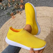 Zapatillas casuales transpirables de malla tipo slip-on para mujer, suela blanda, calzado unisex para correr y caminar al aire libre, aptas para primavera y verano