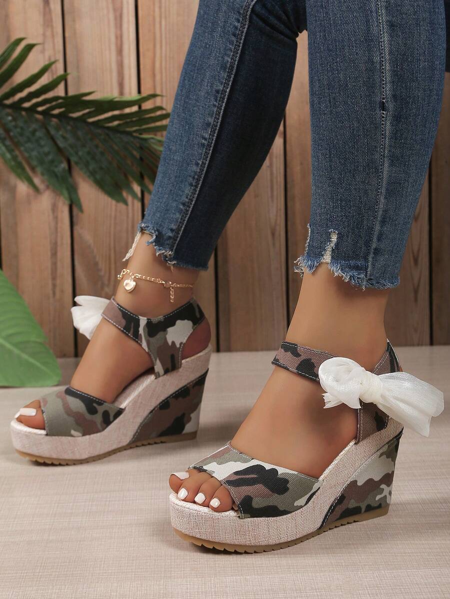European Women's Platform Wedge Sandals, Ribbon Wrapped, New 2024 Spring Summer Outdoor Versatile Strap Buckle Lace-Up Slide Sandals, Model Stage Sexy Shoes, Color Block Floral Beach Casual Slippers, Comfortable Open Toe - Light Grey - View 1