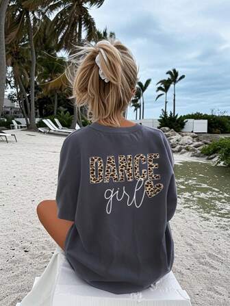 1 Stück Lässiges T-Shirt mit Rundhalsausschnitt und Grafik für Teenager-Mädchen, modisches Sommeroberteil für Studenten – inspiriert die Fantasie und den Selbstausdruck