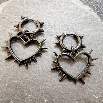 1 Pair Of Dark Punk Style Rivet Heart Pendant Earrings Suitable For Casual Gatherings