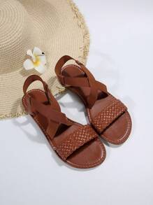 Nuevas sandalias planas de talla grande para mujer con punta redonda cómoda, tejido cruzado, estilo casual, para uso en exteriores, vacaciones, playa y verano