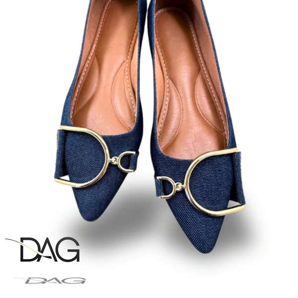 Sapatilha Feminina Fivela D | Tecido Jeans – Feminino, Sofisticado, Estiloso, Atemporal, Leveza, Alta Qualidade, Charme.