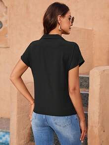 Blusa De Mujer De Manga Corta Tipo Murciélago Para Mujer, Blusa Unicolor De Cuello V Con Decoración De Botones - Negro - Ver 2