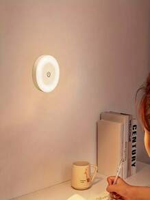 Luce notturna magnetica rotonda con porta di ricarica USB di tipo C, interruttore touch, lampada LED a 3 colori, ideale per camera da letto e corridoio - controllo touch facile, alimentata USB, luce notturna per camera da letto | Lampada elegante | Luce ricaricabile USB, Lampada USB