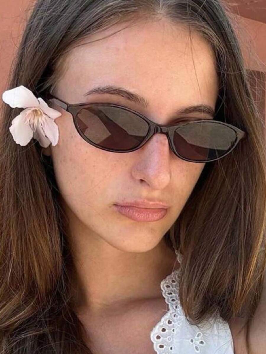 1pc Fashionable Oval Miniframe Fashion Glasses For Women, New European And American Ins Street Snap Personalized Fashion Glasses Preppy Style For Back To School - Brown - View 1