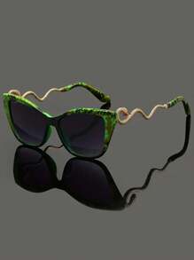 Ochelari de soare personalizați versatili, exagerați, cu model retro de șarpe, din metal, cu ochi de pisică, la modă, potriviți pentru bărbați și femei, pentru podium, streetwear, cupluri, plajă, ochelari casual de zi cu zi, călătorii, minimalisti, ochelari eleganți creativi de înaltă calitate pentru petreceri și sărbători