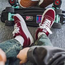 Nuove sneaker casual versatili e confortevoli da uomo, scarpe da skate traspiranti e alla moda per la scuola, scarpe casual da uomo 2025, nuove scarpe da skate, sneaker casual da uomo, scarpe da skate traspiranti, scarpe nere, sneaker nere da uomo, scarpe rosse da uomo, scarpe estive da uomo
