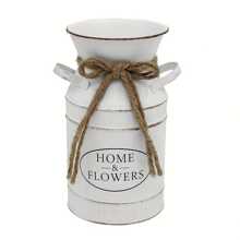 Vase à fleurs galvanisé vintage de style ferme - Pot de lait crème blanc délavé et patiné avec l'étiquette "Fleurs fraîches de la maison", parfait comme centre de table et décoration d'intérieur