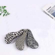 1pc Minimalist Fashion Metal Plating ABS Solid Color Detangling Hair Brush, 7.28" X 3.15" Medium Size,Air Cushion Massage Comb For Women, Elegant For Home Styling, Suitable For Weddings, Parties, Stages, Dates,Back To School,Travel Holiday Essentials,Hair Accessories For Women,Brush,Hair Brushes,Edge Brush,Brush Hair,Hair Comb,Comb Hair,Detangling Brush,Ball Brush,Mini Hair Brush,Hair Brush Set,Wooden Comb,Hair Brush, Brush, Comb, Slick Back Brush, Hairbrush, Edge Brush, Brush Hair, Hair Comb, Hair Brush Set, Comb Hair, Mini Hair Brush, Detangling Brush, Hair Brushes,Hair, Accessories, Hair Products, Hair Tools, Hair Stuff, Hair Care, Curly Hair Brush, Barber, Barber Accessories, Hairdressing Equipment,Travel Essentials,Travel Essential,Hairstyle,Hairdressing - Multicolor - View 3