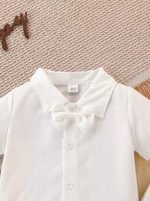Conjunto de roupa para batizado infantil, camisa branca + shorts com suspensórios para bebê menino, roupa de pajem - Branco - Ver 3