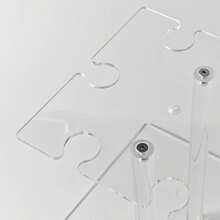 3-stufiger acrylischer Champagnerpyramidenständer mit 32 Löchern, transparenter rechteckiger schwimmender Strohhalterständer für Partys, Hochzeiten, Schulen, Feiern