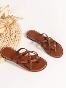 Women's 2025 Summer New Fashion Woven Criss-Cross Strap Round Toe Flat Comfortable Anti-Slip Brown Sandals, Suitable For Daily Casual And Beach Vacation