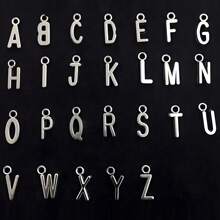 1 Stück Schlüsselanhänger mit Anhänger des ersten Buchstabens A-Z für TOCHTER, rund, aus Edelstahl mit Laser Gravur