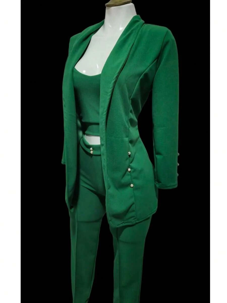 Conjunto Elegante de Tres Piezas para Mujer – Blazer, Top y Pantalón a Juego – Estilo Formal y Casual con Detalles de Perlas - Verde - Ver 1