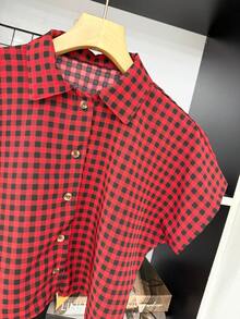 AZALEA Casual Striped Printed Loose And Cropped Shirt - Kẻ caro đỏ và đen - Xem 3