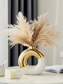High-End Ceramic Vase Decoration Is Suitable For Room Decoration, Bedroom Decoration, Restaurant Decoration And Office Decoration.