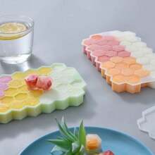 1pc Silicone Honeycomb Ice Cube Tray With Lid, 37-Grid Silicone Ice Mold, Ice Cube Tray