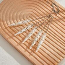 1pc Gothic Style Finger Bracelet, Tapered Tassel Nail Chain, Dark Night Rivet Chain Accessory - Bracelet - View 8