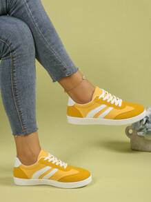 New Women Shoes, Fashion Sneakers, Student Shoes, Couple Shoes, Retro Sports Shoes, Casual Women Shoes, Lace-Up Women Shoes, Outdoor Versatile Flat Shoes, Women Shoes For All Seasons