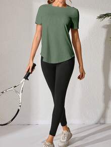 女士健身、舞蹈、运动休闲提花瑜伽套装，专业宽松透气镂空后背健身上衣，新款夏季白色宽松修身镂空后背短袖运动上衣，普拉提训练健身T恤 - 軍綠色 - 查看 6