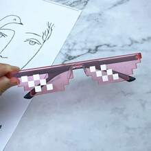 1 件马赛克设计眼镜、时髦动漫/卡通风格新奇眼镜、派对道具、拍照道具、有趣的派对眼镜、像素眼镜、酷炫小玩意、派对装饰、派对用品 - 彩色 - 查看 17