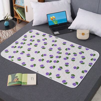Waterproof & Breathable Washable Bed Pad, Large Incontinence Mattress Protector For Summer (Small Bear, Dinosaur, Tulip, Rabbit Pattern, 27.6"X35.4", 31.5"X45.3")