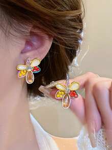 1 Đôi bông tai hình hoa pha lê đính đá, kiểu dáng thời trang tinh tế, ngọt ngào, thanh lịch, cao cấp dành cho nữ. - Nhiều màu - Xem 5