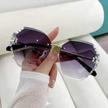 1pc Rhinestone Rimless Edged Fashion Glasses For Women, Glittering Accessory, Oversized Face Flattering, UV Protection, Fashion Eyewear For Vacation Outfits