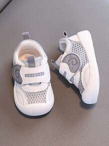 Nuevos zapatos deportivos con diseño de ganchos y bucles en las orejas, estilo bonito para la temporada de primavera/verano para niños pequeños. Cuentan con parte superior de malla transpirable, suela blanda de TPR antideslizante, y puntera protectora. Adecuados para niños y niñas de 6 meses a 3 años para uso en interiores/exteriores y caminata casual. 1 par