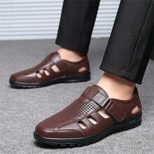 Sandalias deportivas de hombre para exteriores, con orificios de ventilación lateral, transpirables y huecas, tipo slip-on casual para el verano, con puntera cerrada, suela suave para trabajo en cocina - Marrón - Ver 5