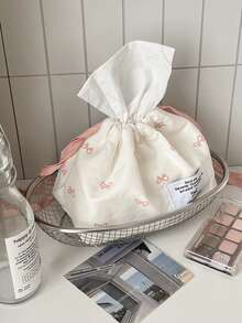 1 pièce Boîte à mouchoirs avec décoration en nœud, support de papier-mouchoirs imprimé mignon, boîte à mouchoirs pour voiture, décoration de maison pour salon, chambre, cuisine, boîte de rangement grande capacité, porte-serviettes, cadeau de Noël/Halloween, table à manger, fournitures de maison, décoration de maison, organisation de la maison, décoration de chambre, accessoires de cuisine, fournitures de cuisine, boîte de rangement de cuisine, voyage, vacances