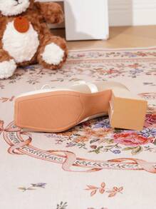 Talons hauts à bout carré style ballet Lolita, chaussures de style français à bride croisée Babies avec nœud en satin de couleur unie, chaussures de mode Y2K en PU pour l'extérieur, convenant pour toutes les saisons