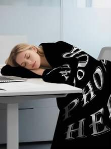 1pc Customized Name Blanket , Personalized Name Blanket For Christmas Gifts , Personalized Christmas Bedding Blanket, Blanket Use For Bedding/Sofa/Indoor/Outdoor, Friend Gift, K Gift ,Family Gift, Birthday Gifts, Gift For Friend, Gift For Her,Gift For Girlfriend,Gift For Mom/Dad - 11Photos - View 3