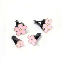 4 sztuki/1 zestaw stokrotek, klips do kratki wentylacyjnej, klips do wylotu klimatyzacji samochodowej, akcesoria dekoracyjne do wnętrza samochodu dla kobiet. Produkt wykonany ręcznie.