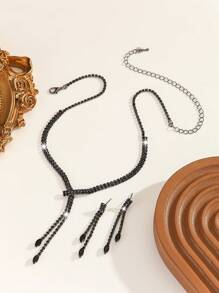 Conjunto de Colar de Zircônia Cúbica de Cobre Simples e Clássico da Moda (3 colares + 1 par de brincos), Adequado para Uso Diário