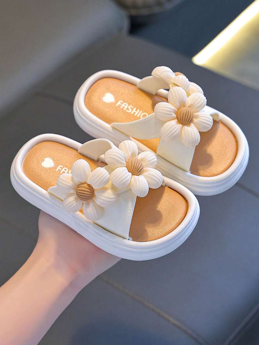 1 Đôi dép đi biển chống trượt họa tiết hoa cho bé gái, dép xốp mềm dễ thương và thời trang - trắng - Xem 1