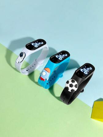 3pcs/Set Astronaut/Rocket/Soccer Design - Children's Electronic Watch Combo, Cartoon Minimalist LED Digital Watch, LED Fitness Tracker Bracelet, Suitable For Elementary & Middle School Students