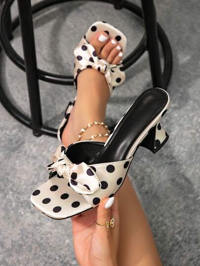 Sandali con tacco alto da donna con stampa a pois e fiocchi decorativi, ciabatte da donna con slip on a pois, comode per uso esterno